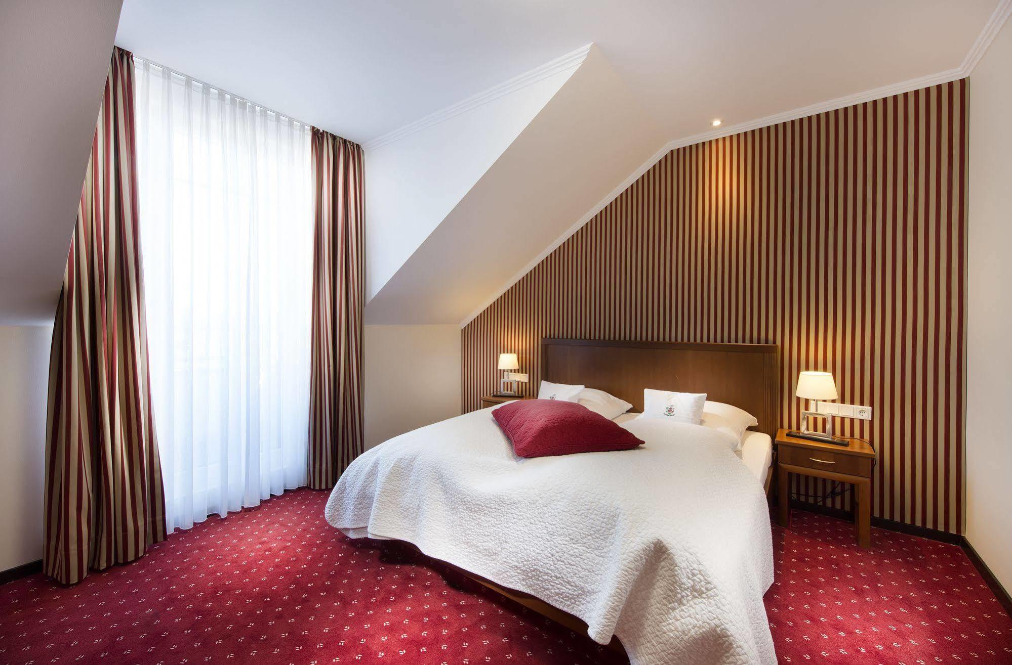 Hotel Landgut Ramshof Willich Esterno foto