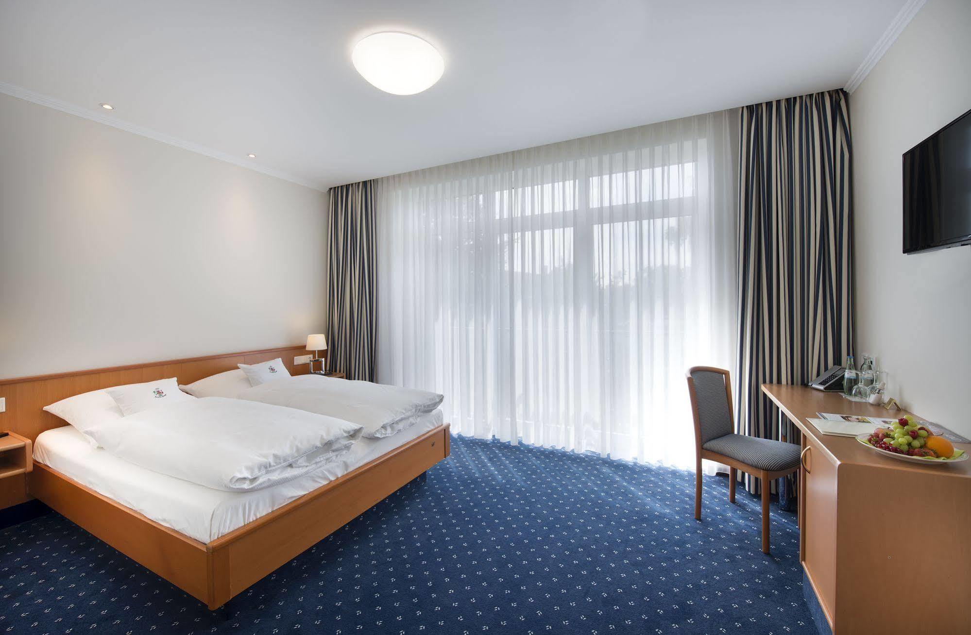 Hotel Landgut Ramshof Willich Esterno foto